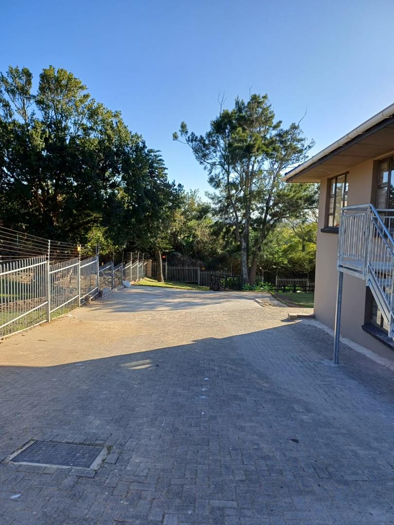 9 Bedroom Property for Sale in Greenfields Eastern Cape